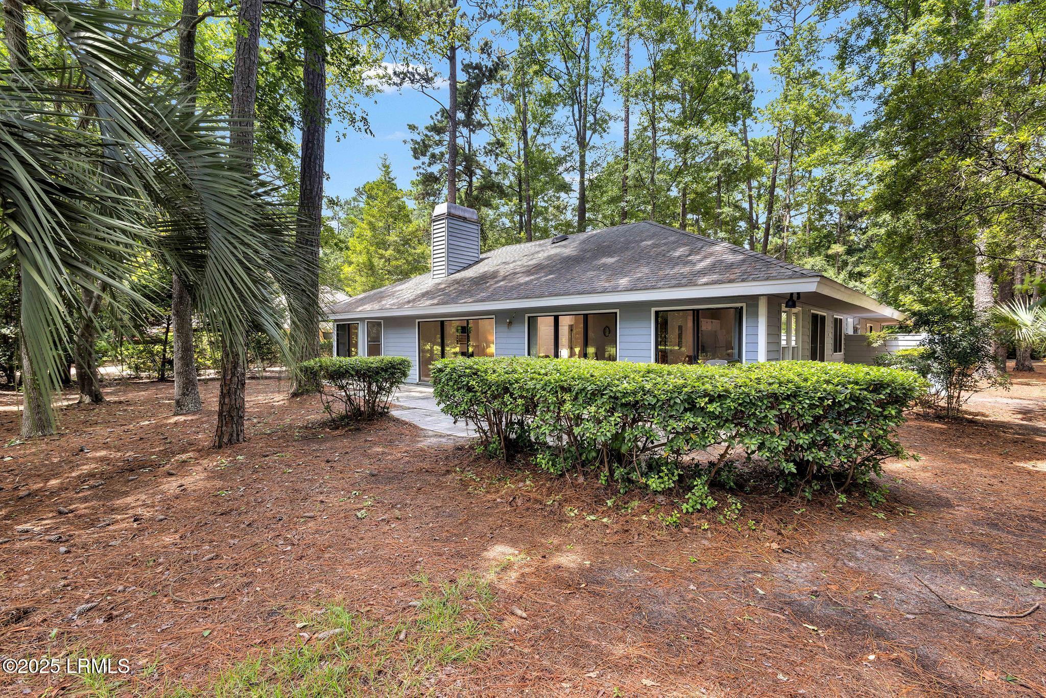 232 White Oaks Circle