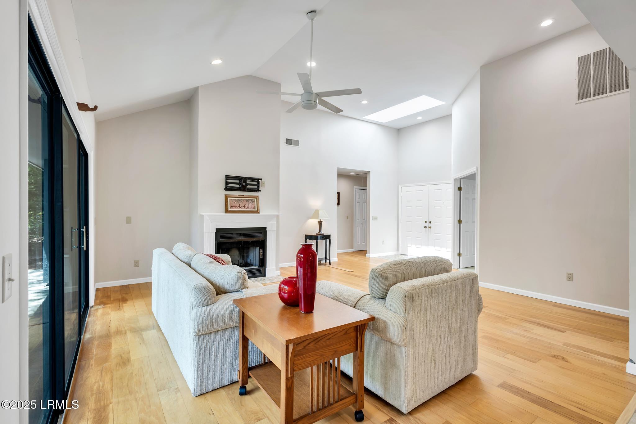 232 White Oaks Circle
