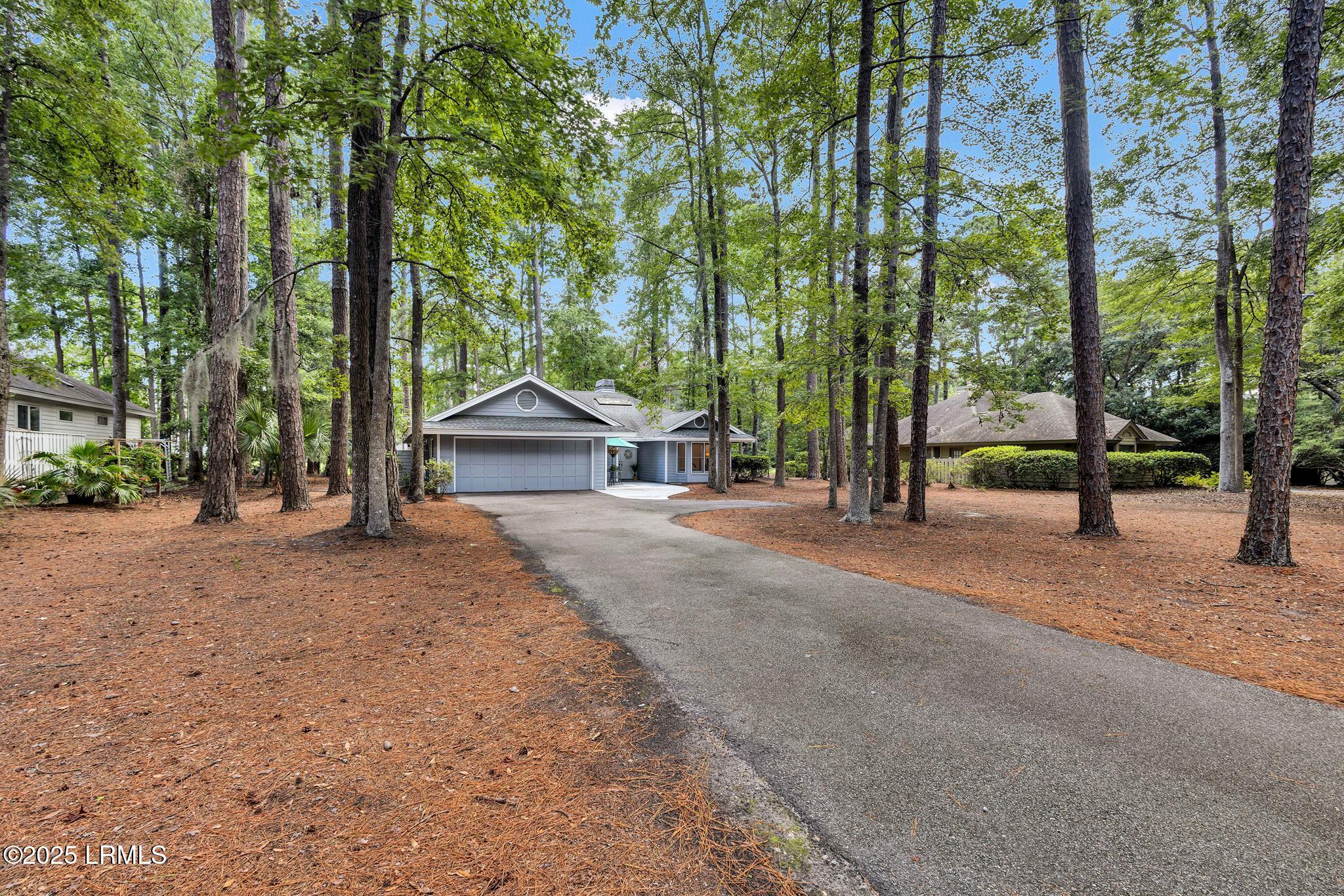 232 White Oaks Circle