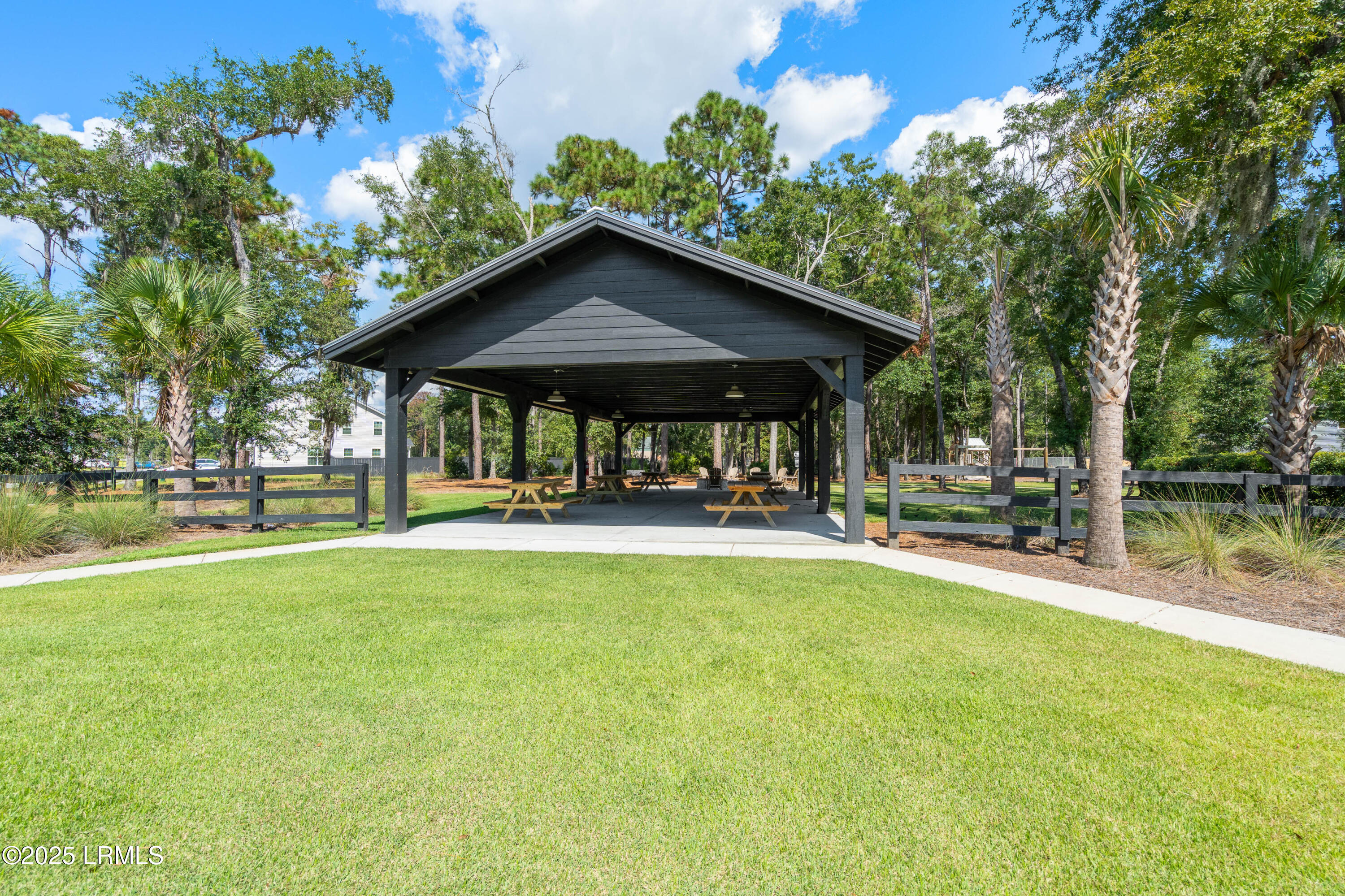 250 Thistle Lane