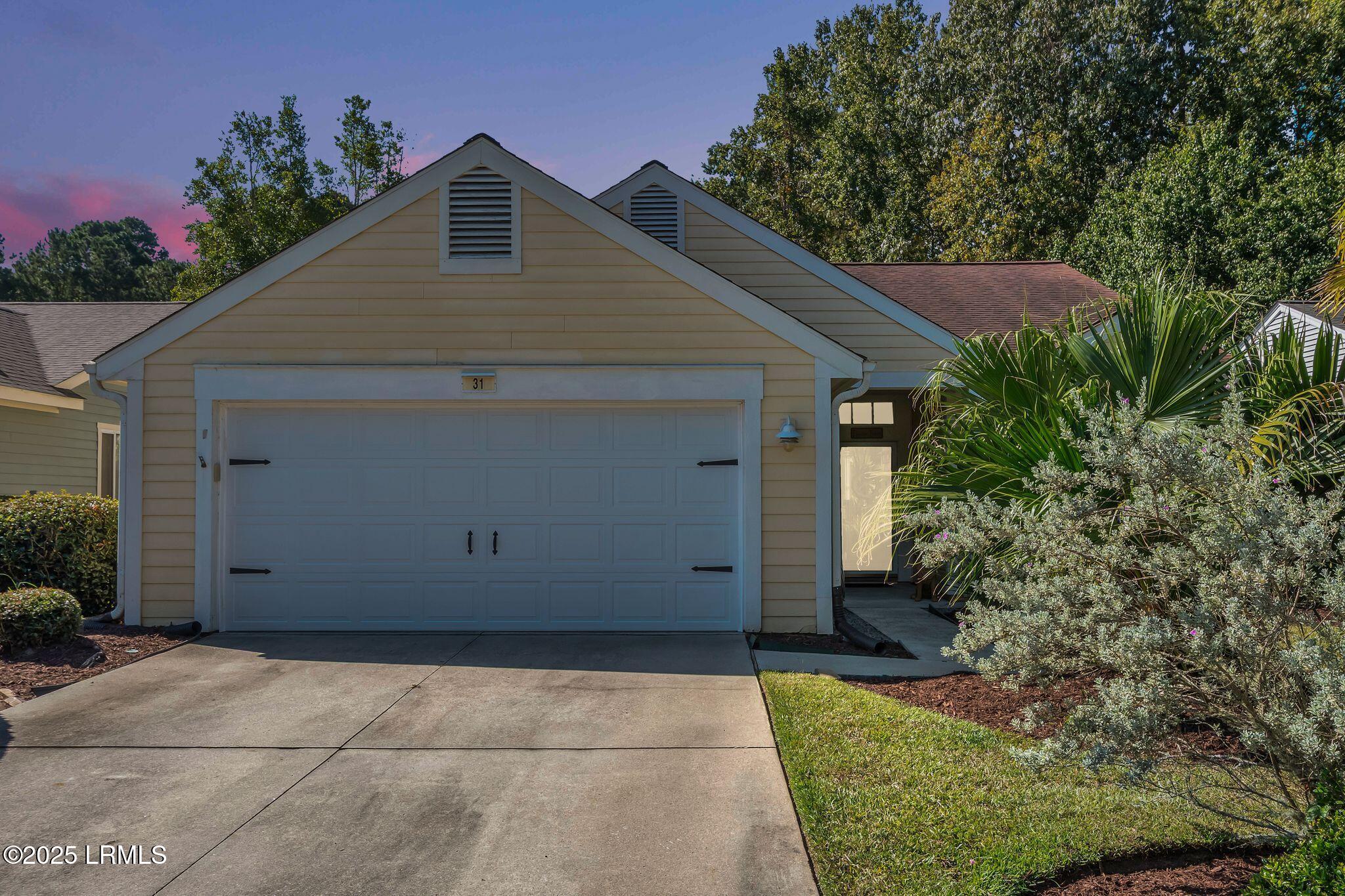31 Coburn Drive E