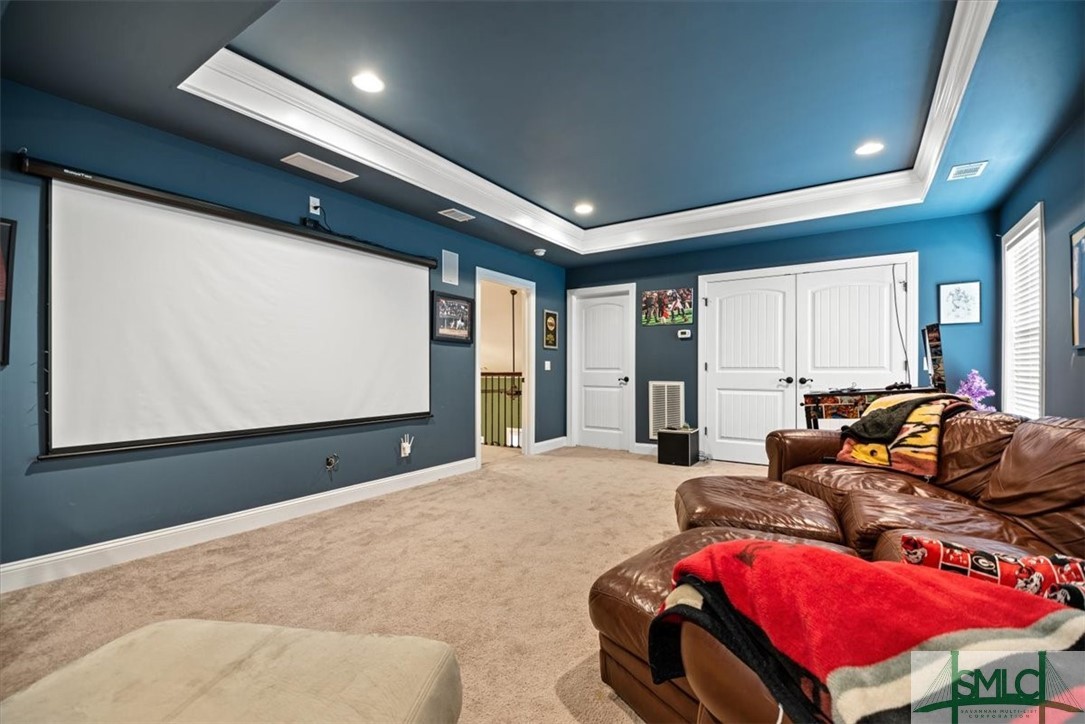 26 Hollow Oak Drive