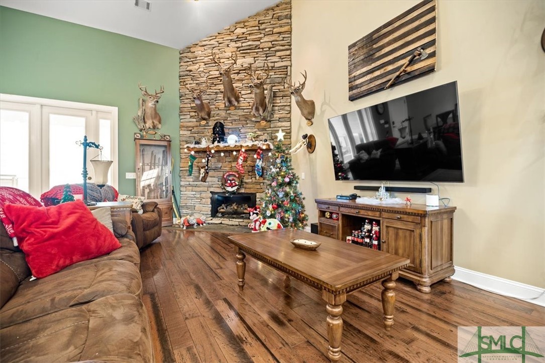 26 Hollow Oak Drive