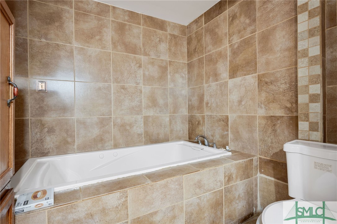 6 Earl Court