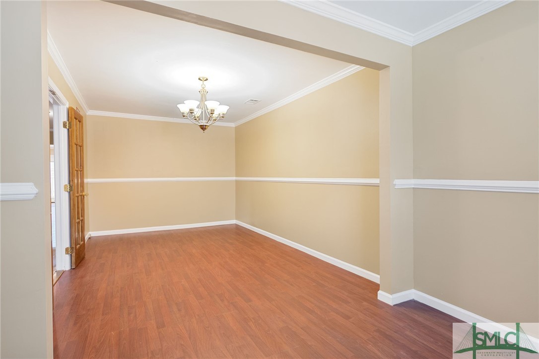 6 Earl Court