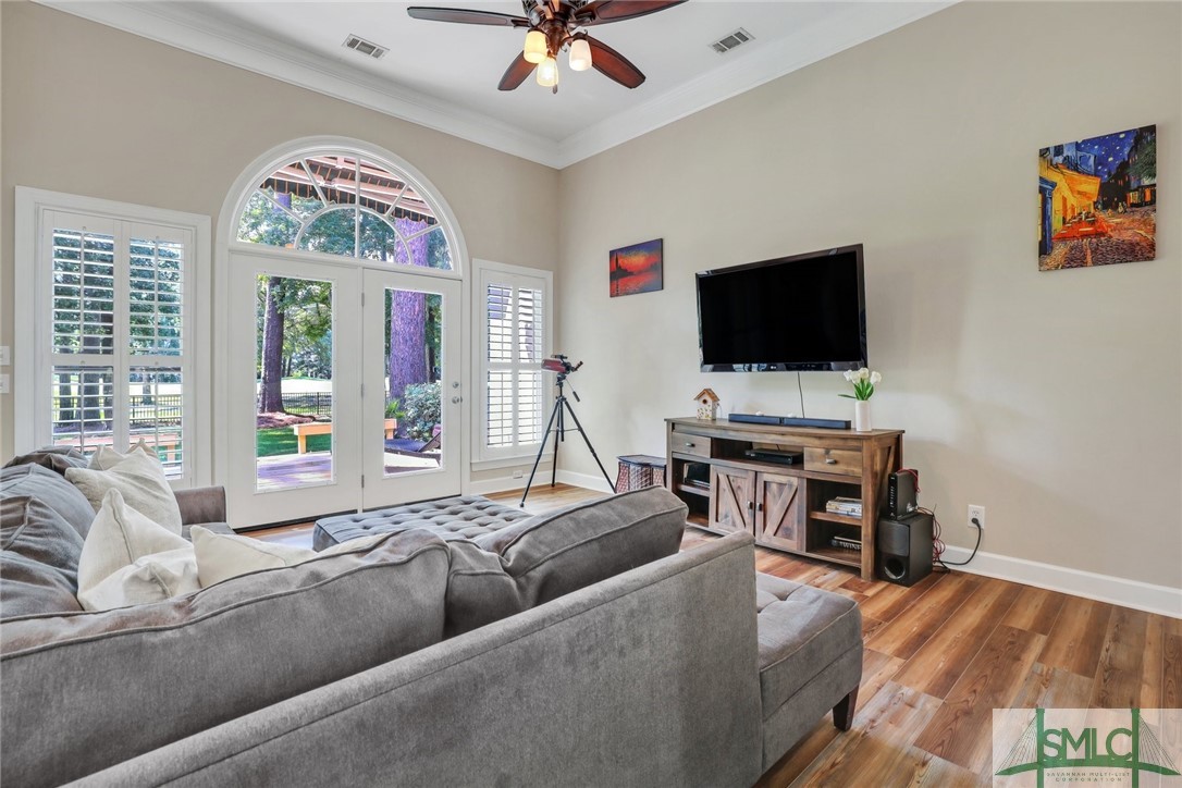 23 Hickory Grove Way