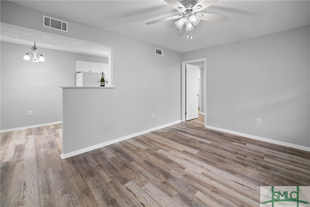 401 N Cromwell Road T-7