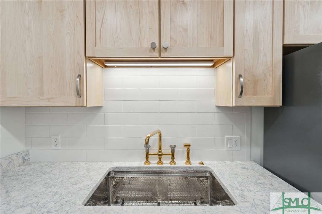 401 N Cromwell Road P-4
