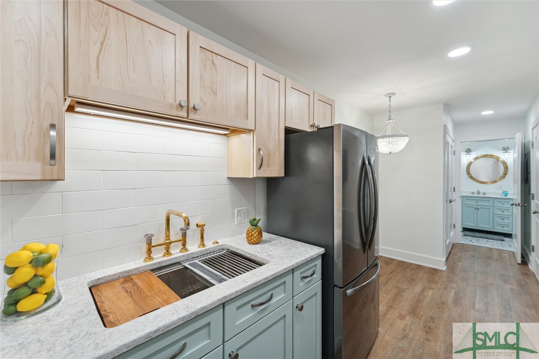 401 N Cromwell Road P-4