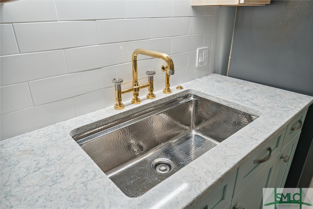 401 N Cromwell Road P-4