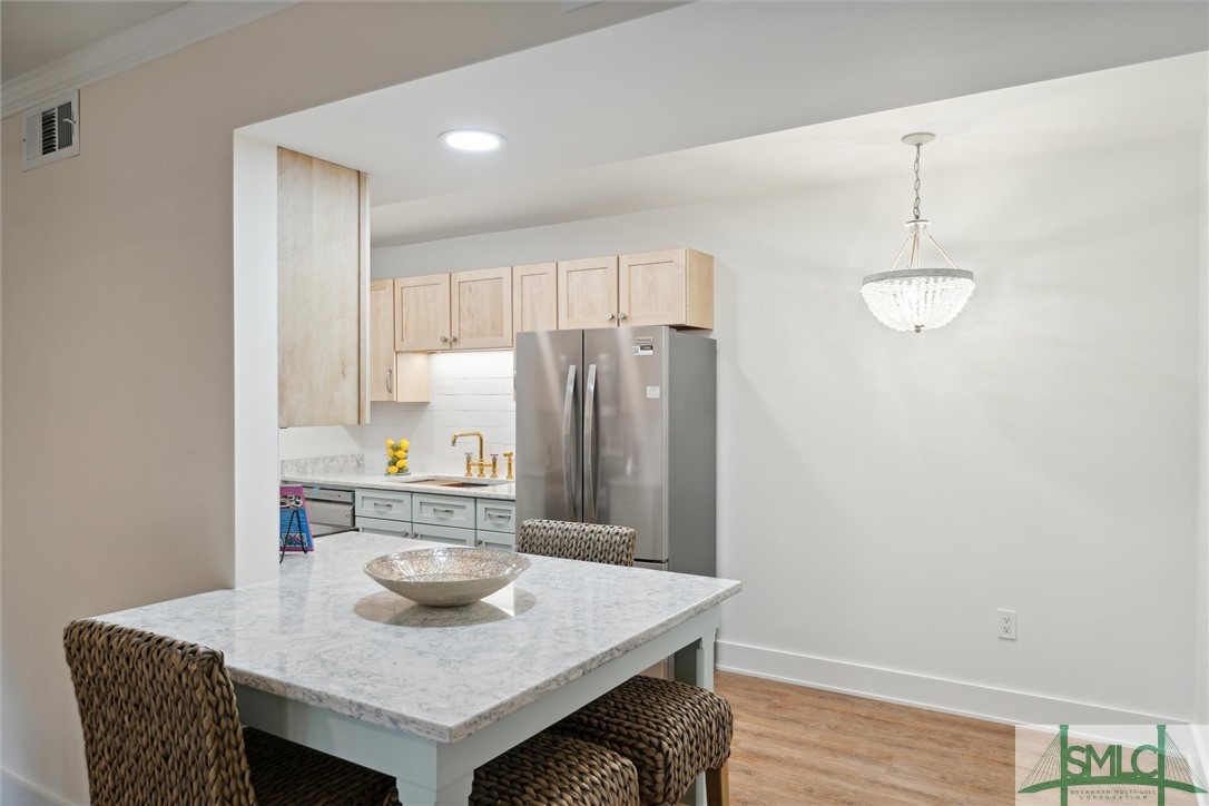 401 N Cromwell Road P-4