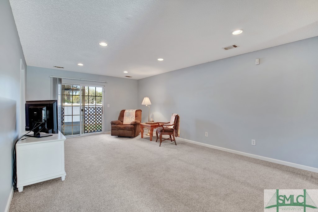 310 Tibet Avenue 13