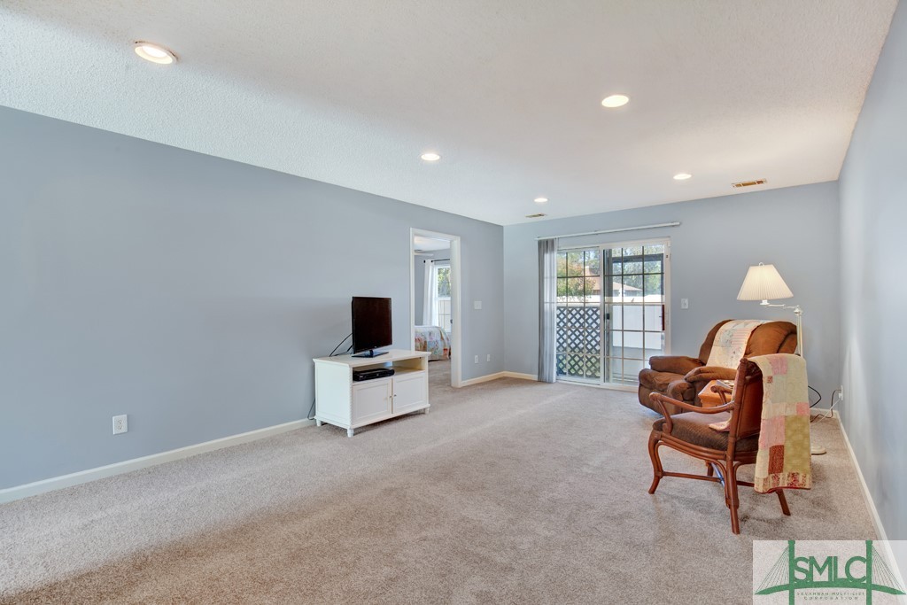 310 Tibet Avenue 13