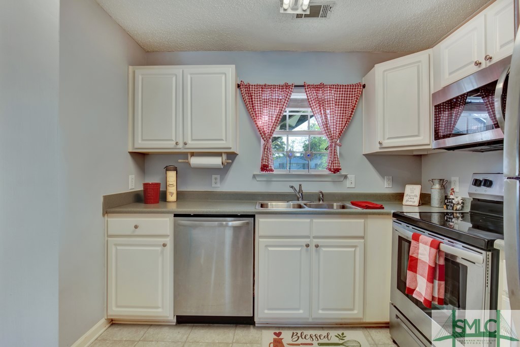 310 Tibet Avenue 13