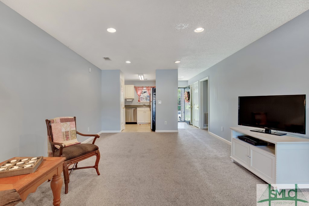 310 Tibet Avenue 13