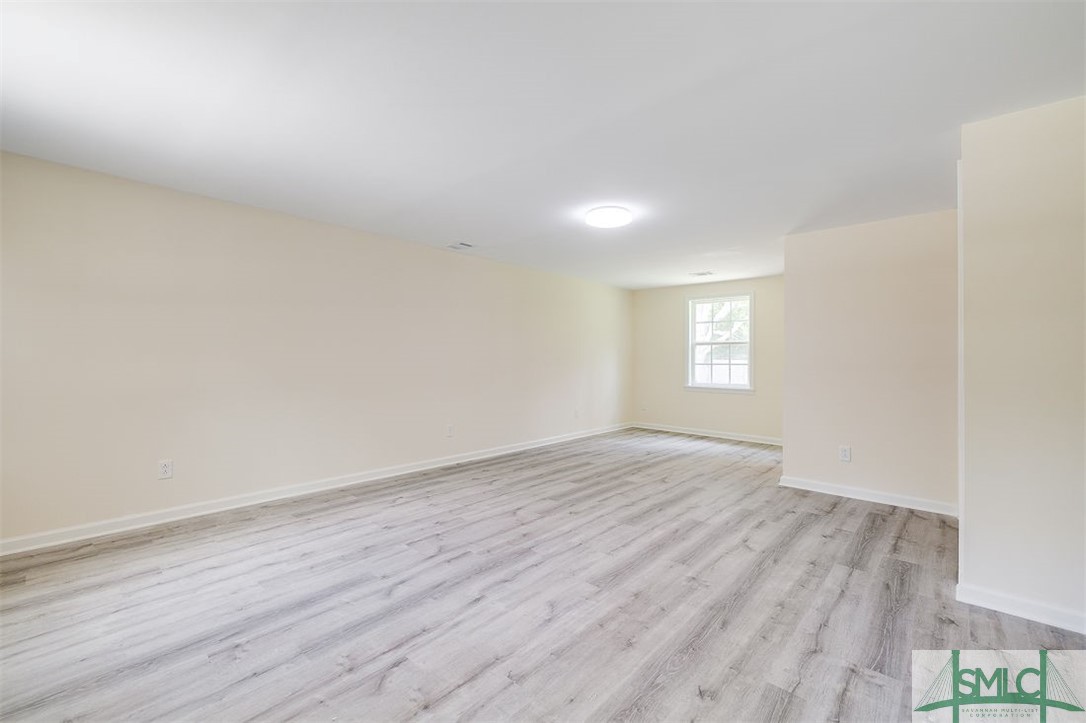 212 White Road