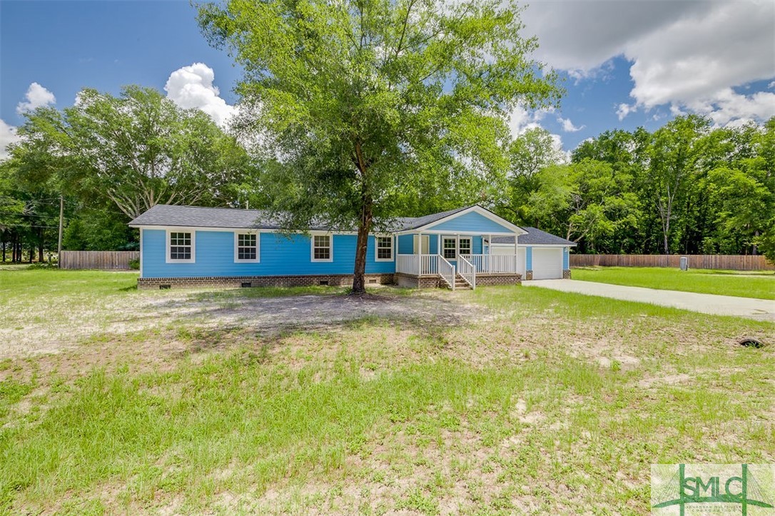212 White Road
