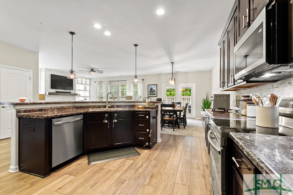 115 Richmond Walk Drive