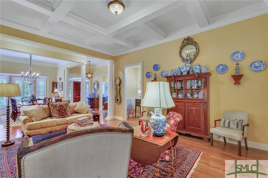 17 Lake Heron Court W