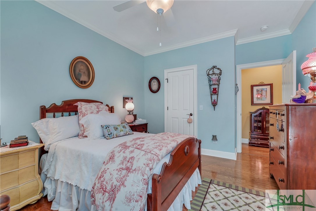 17 Lake Heron Court W