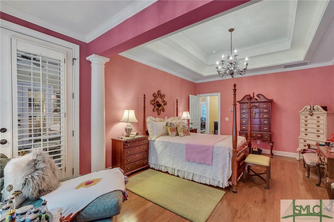 17 Lake Heron Court W