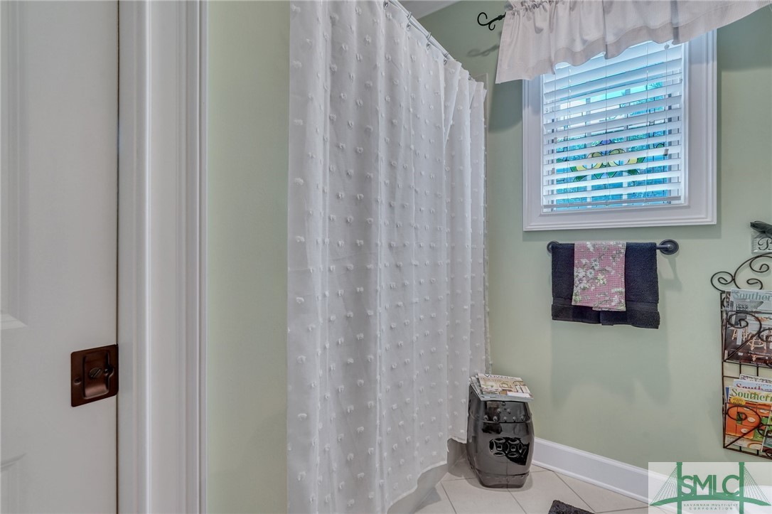 17 Lake Heron Court W