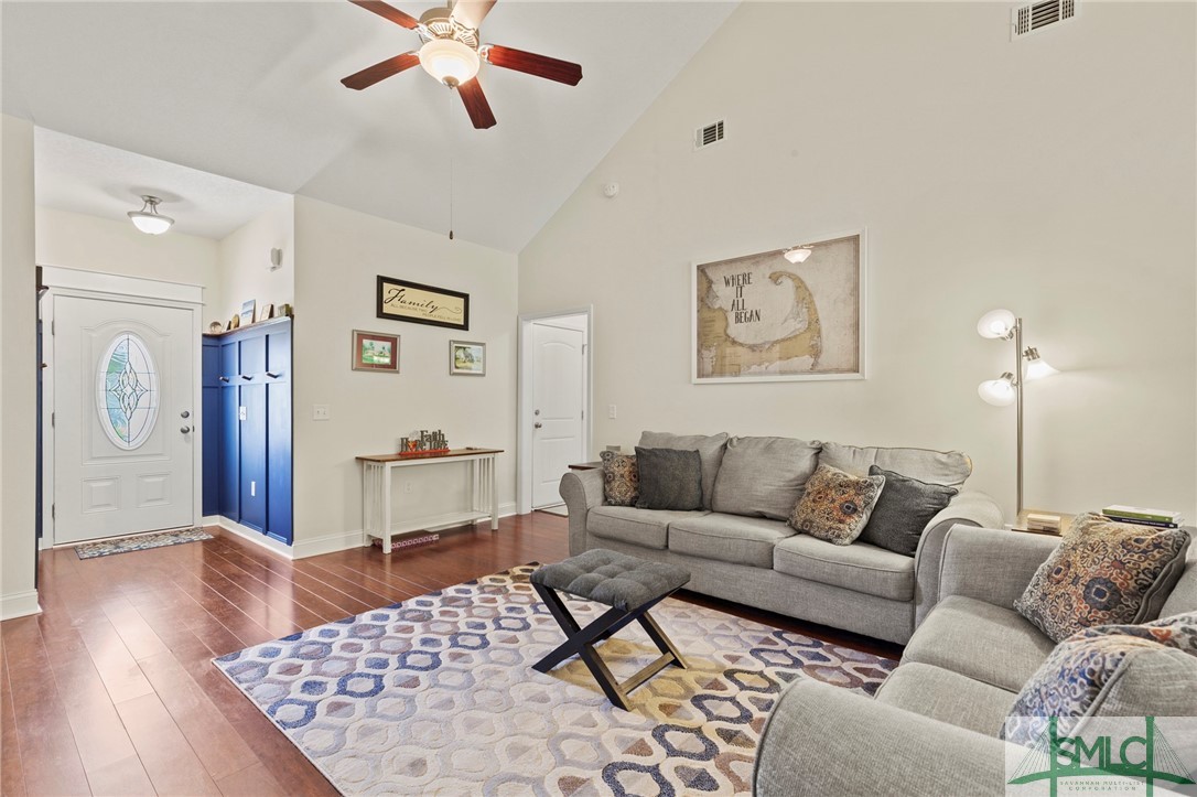1138 Charlton Chase NE