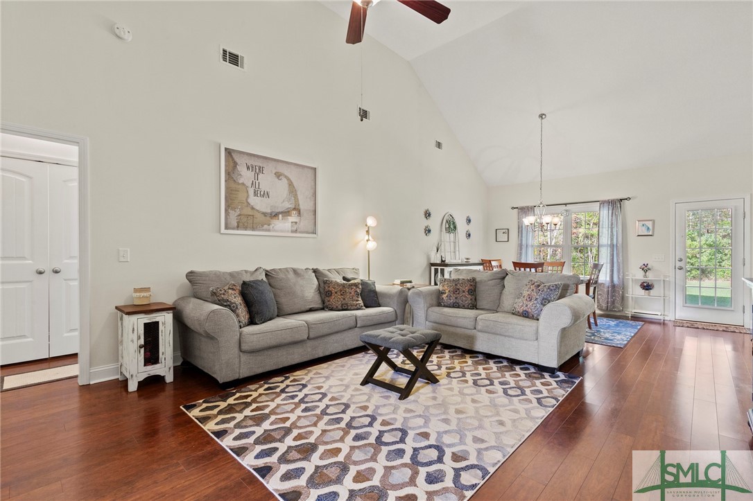 1138 Charlton Chase NE