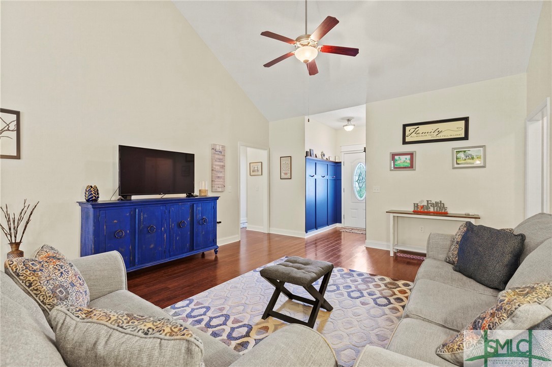 1138 Charlton Chase NE