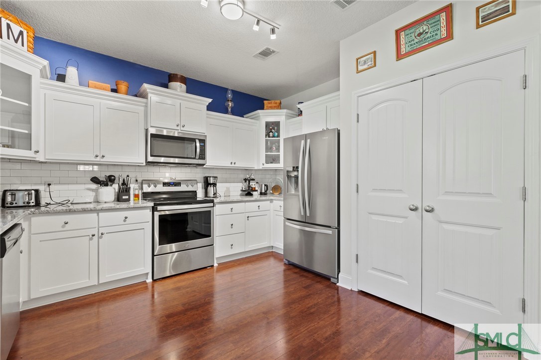 1138 Charlton Chase NE
