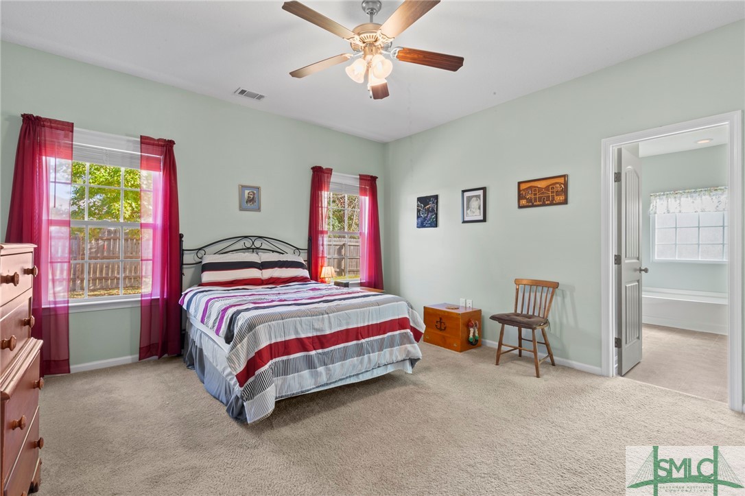 1127 Charlton Chase NE