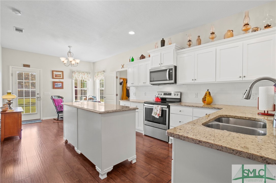 1127 Charlton Chase NE