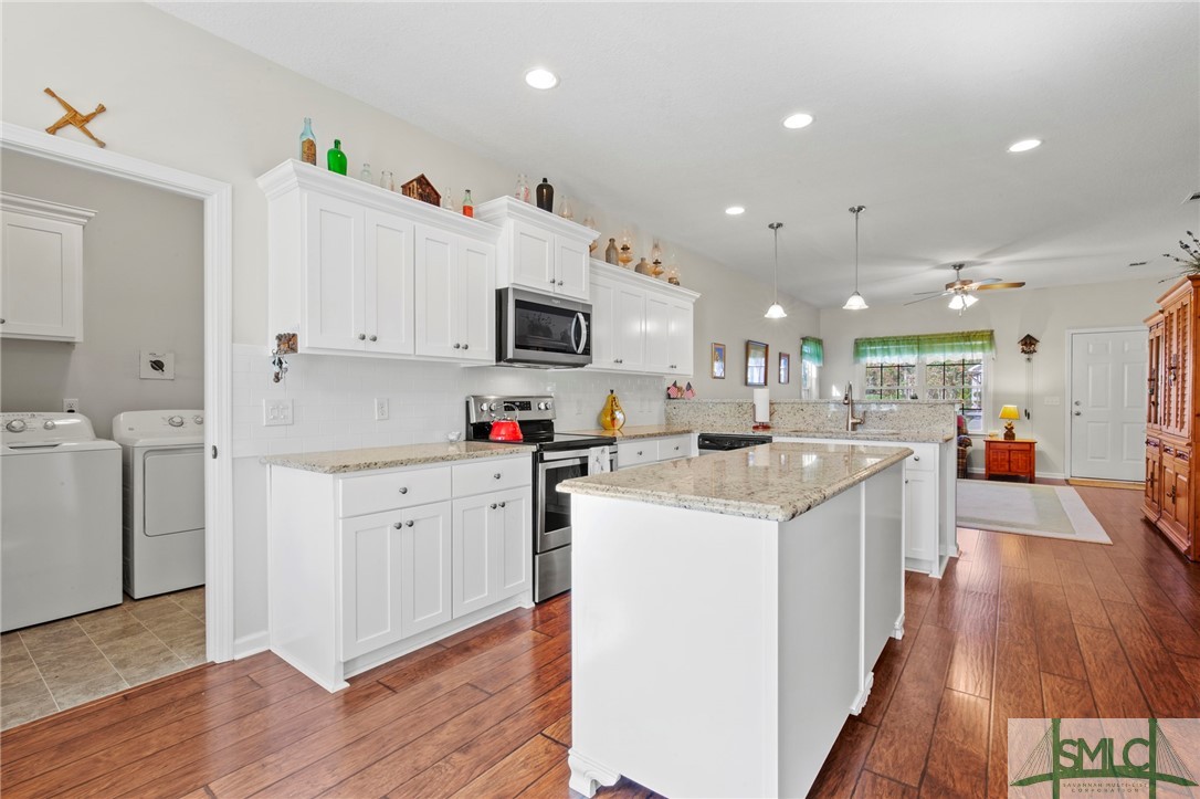 1127 Charlton Chase NE