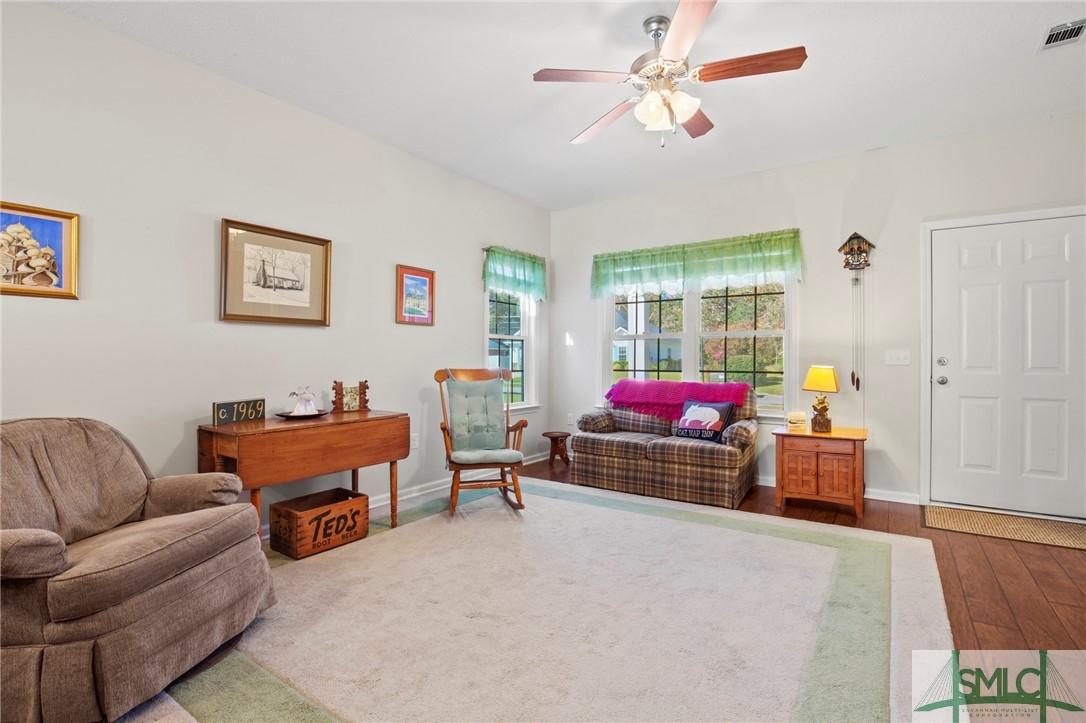 1127 Charlton Chase NE
