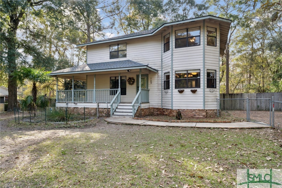169 Old River Road