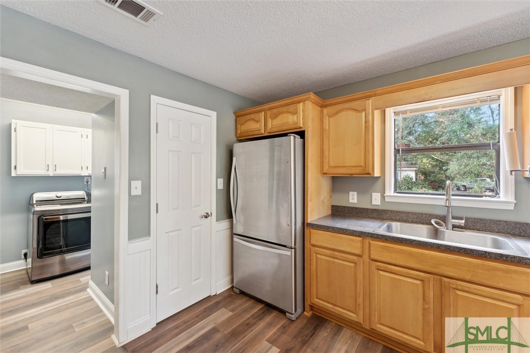 169 Old River Road