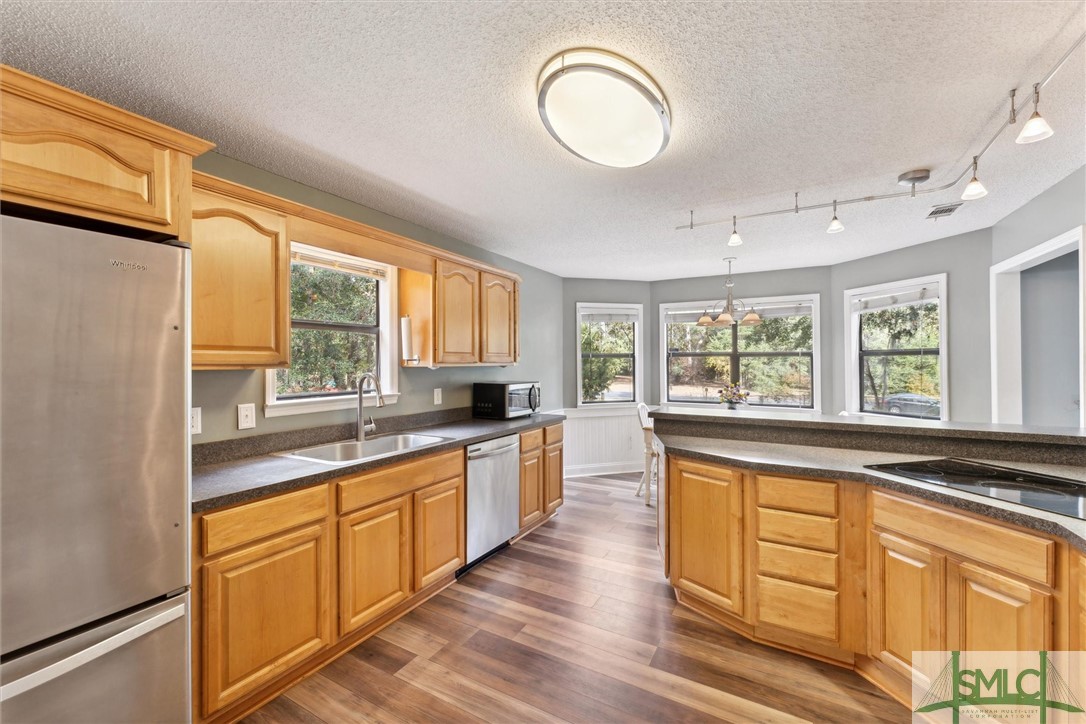 169 Old River Road