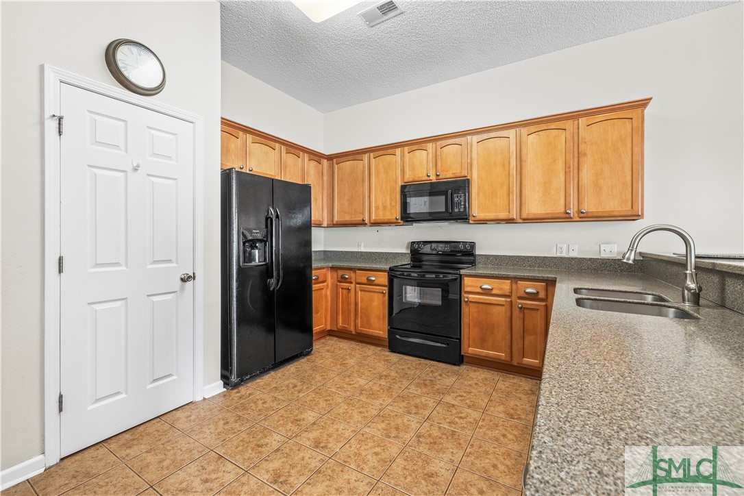 83 Travertine Circle
