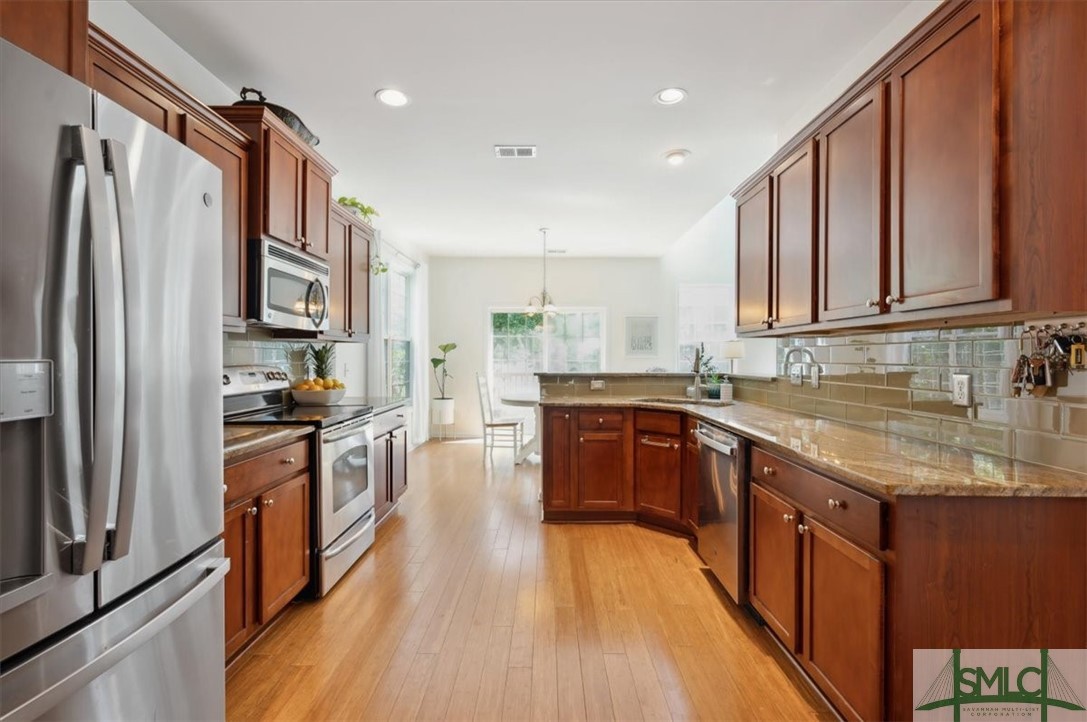 11 Coffee Pointe Drive