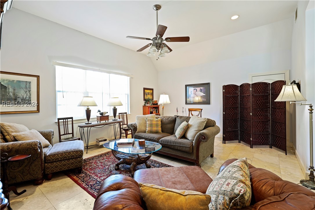 22 Pointe South Trace