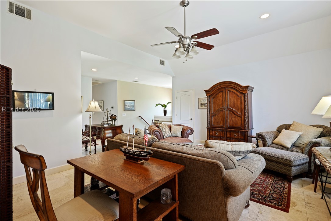 22 Pointe South Trace
