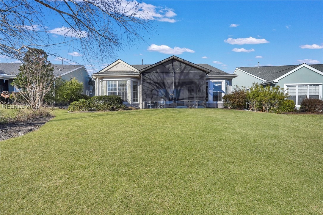 21 Thomas Bee Drive