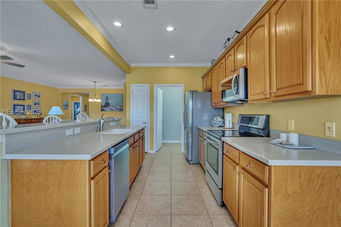 21 Thomas Bee Drive