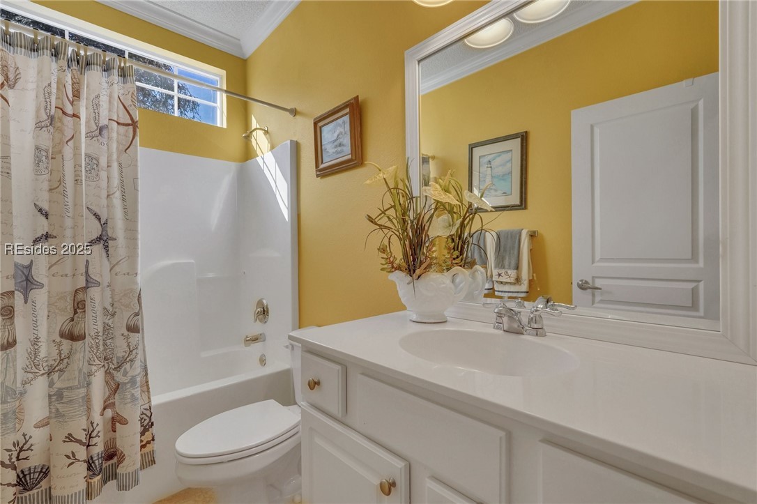 21 Thomas Bee Drive