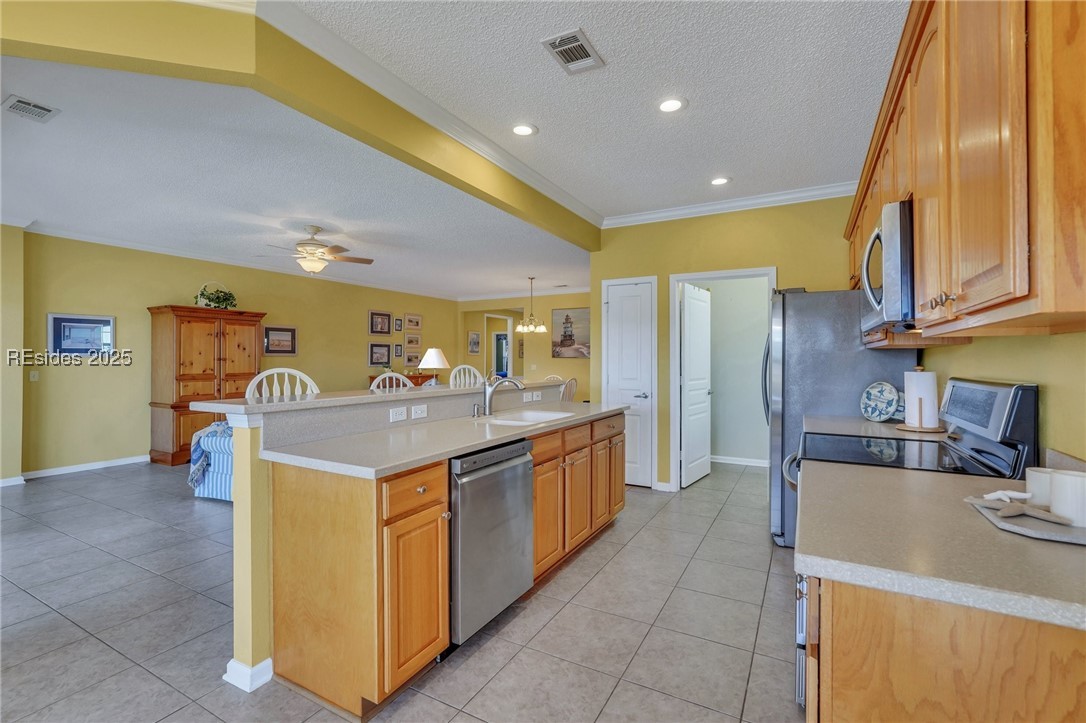 21 Thomas Bee Drive