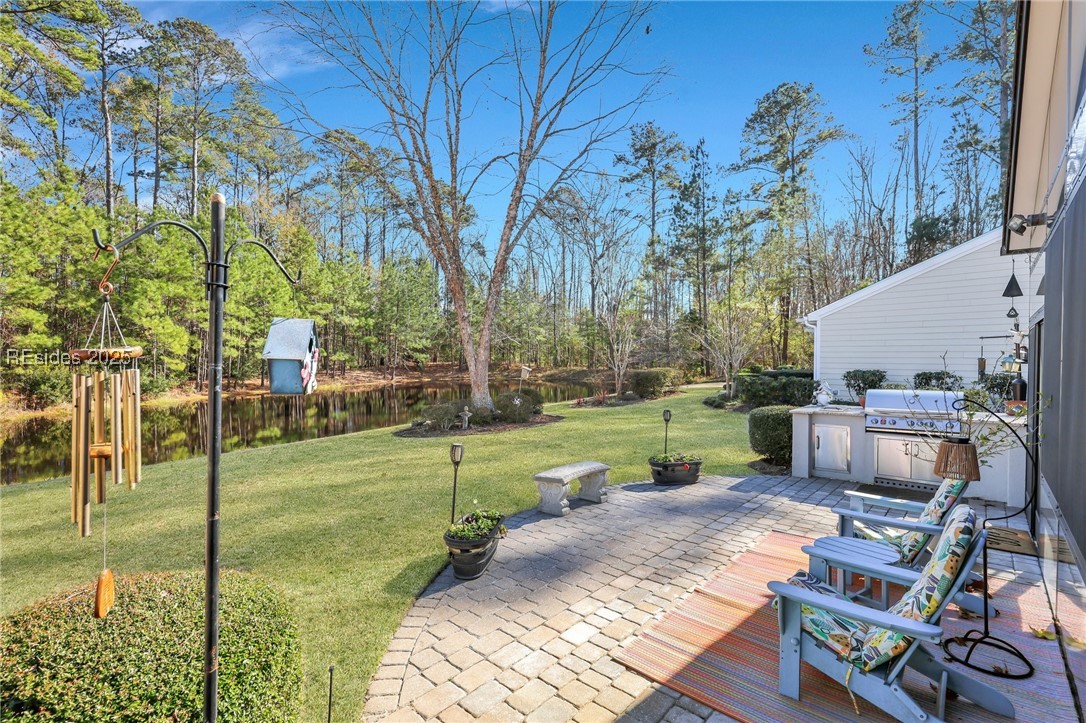 15 Amaryllis Lane