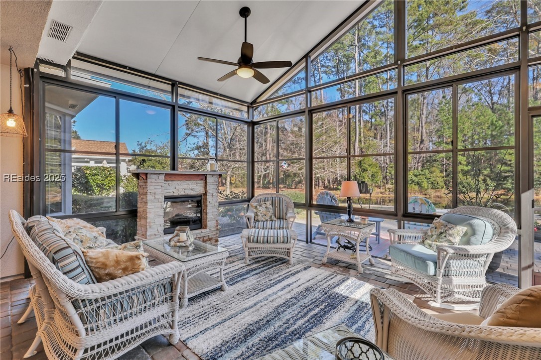 15 Amaryllis Lane