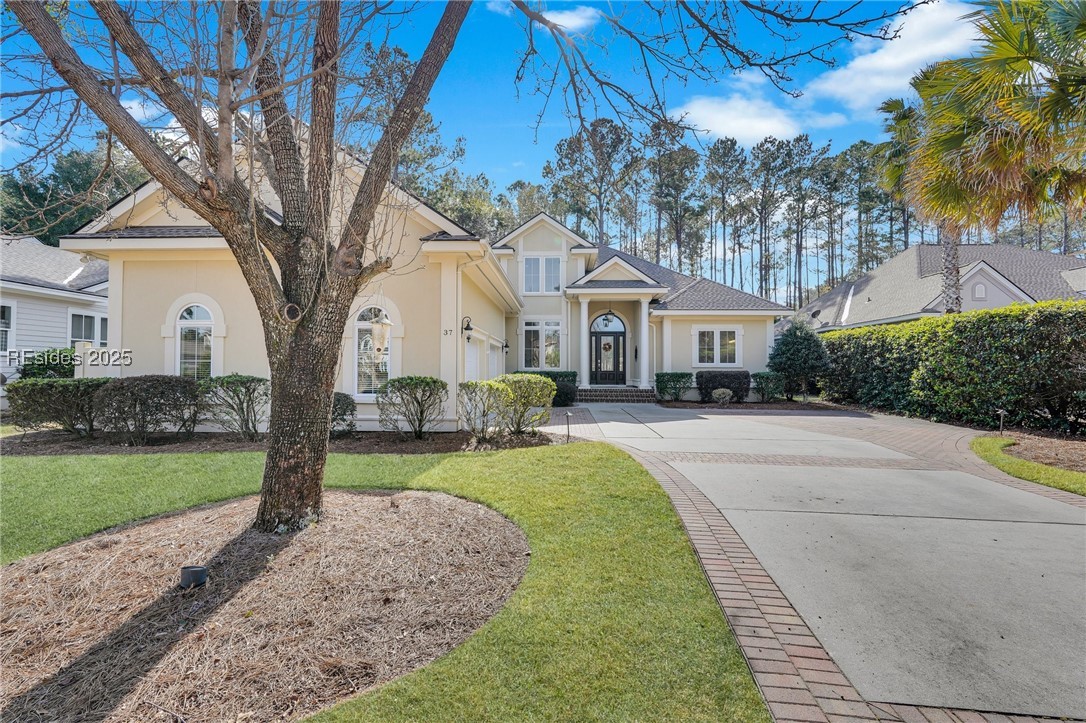 37 Lynnfield Place