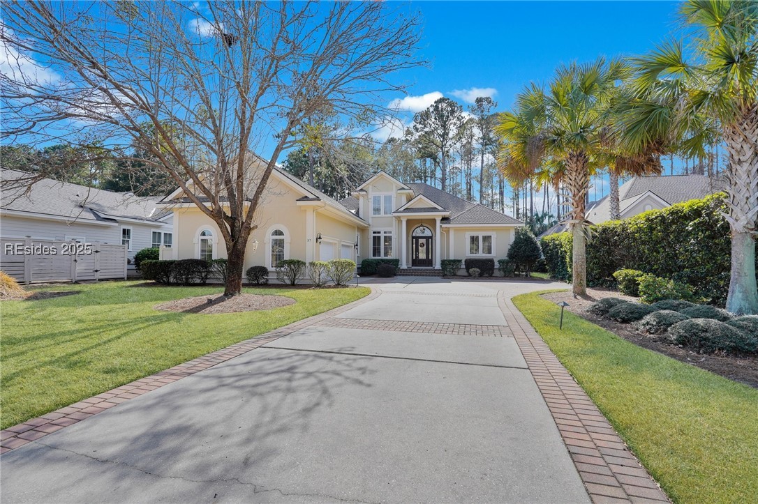 37 Lynnfield Place