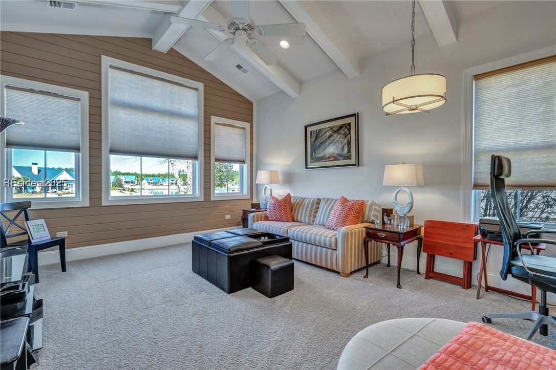 427 Lake Bluff Drive